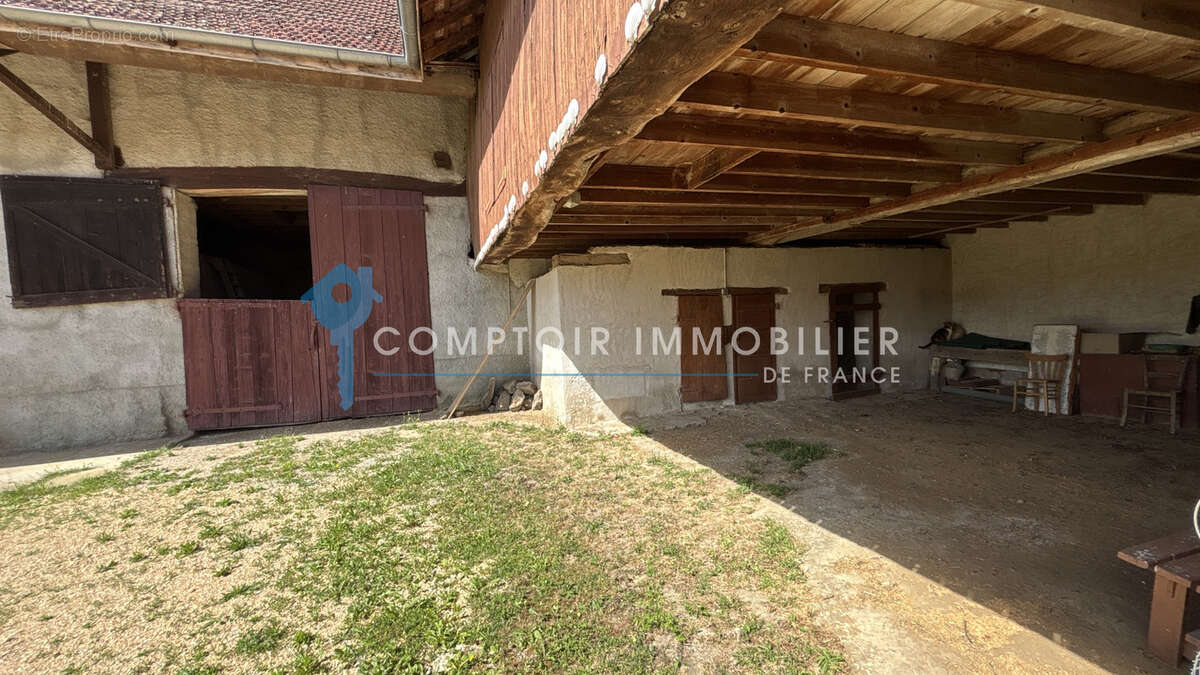 Maison avec dépendance - photo 8