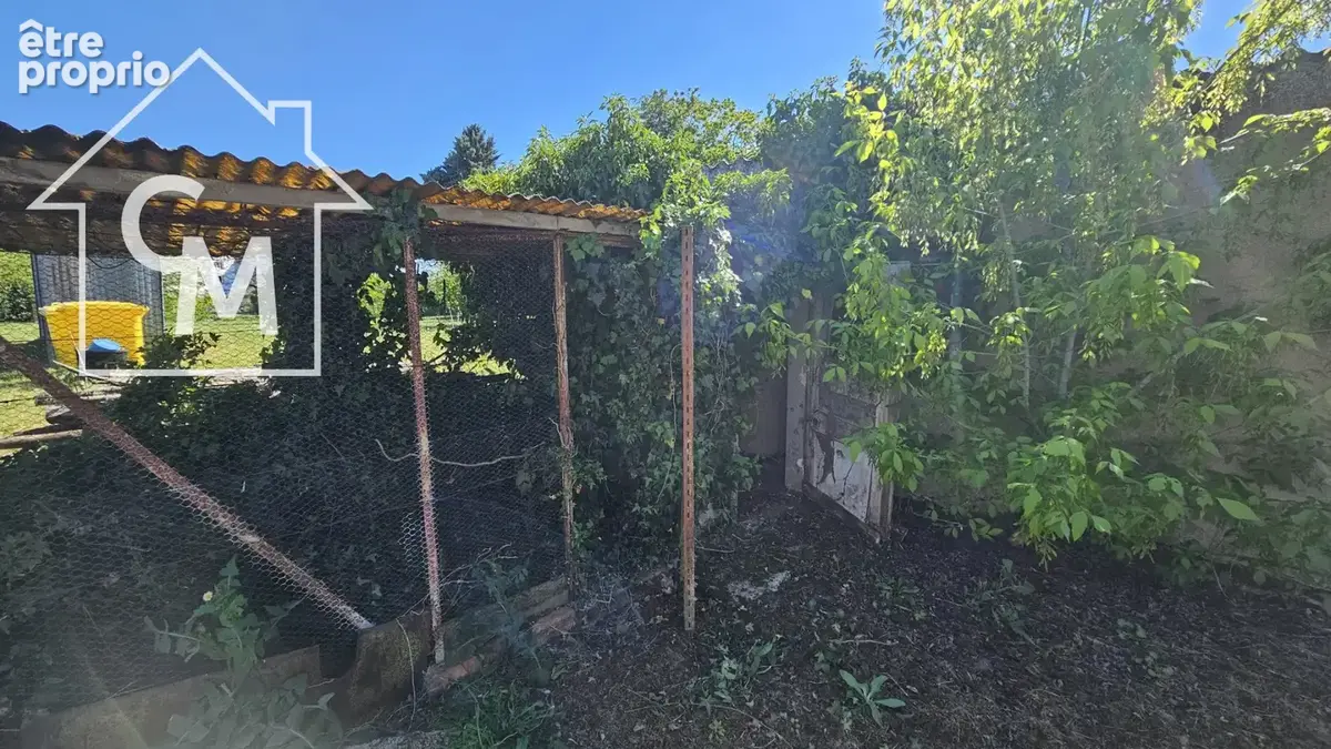 Maison de plain-pied à rénover avec dépendances et terrain de 309 m2 - photo 36