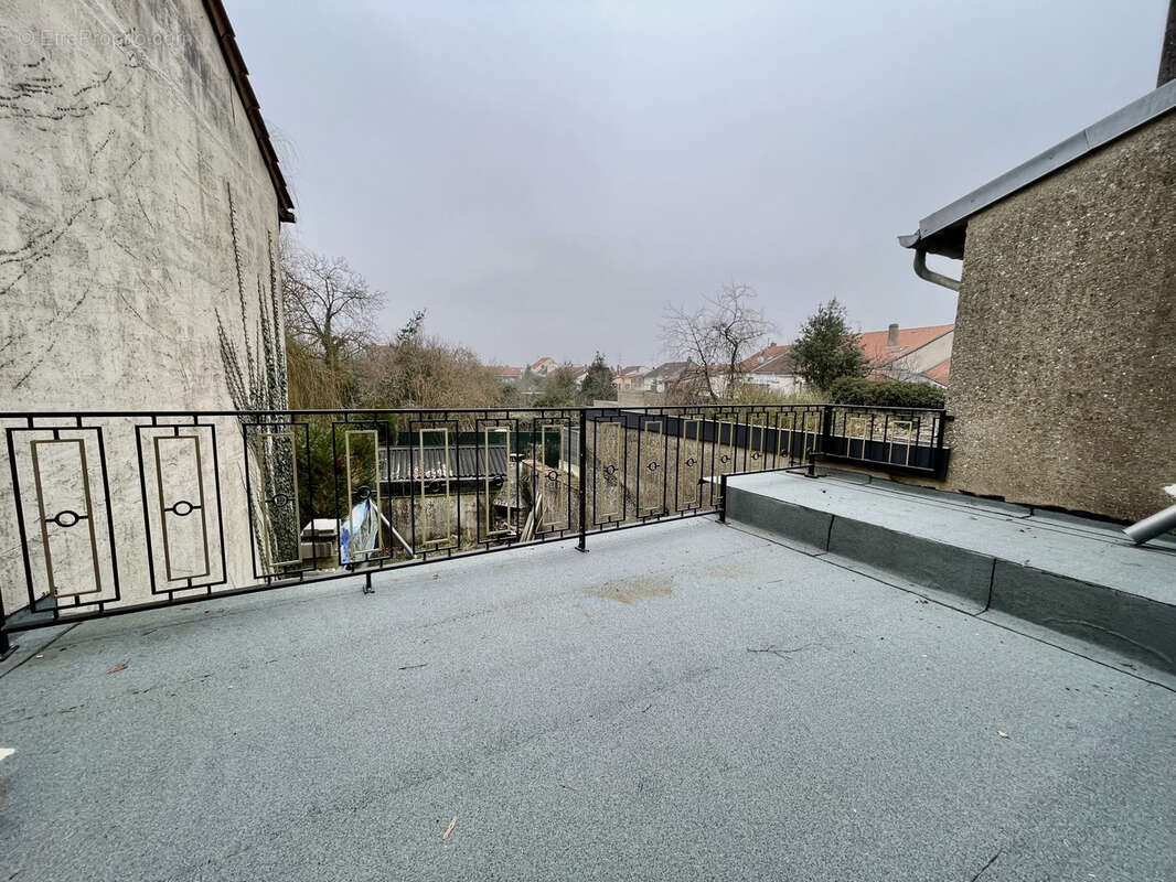 Maison à MANOM