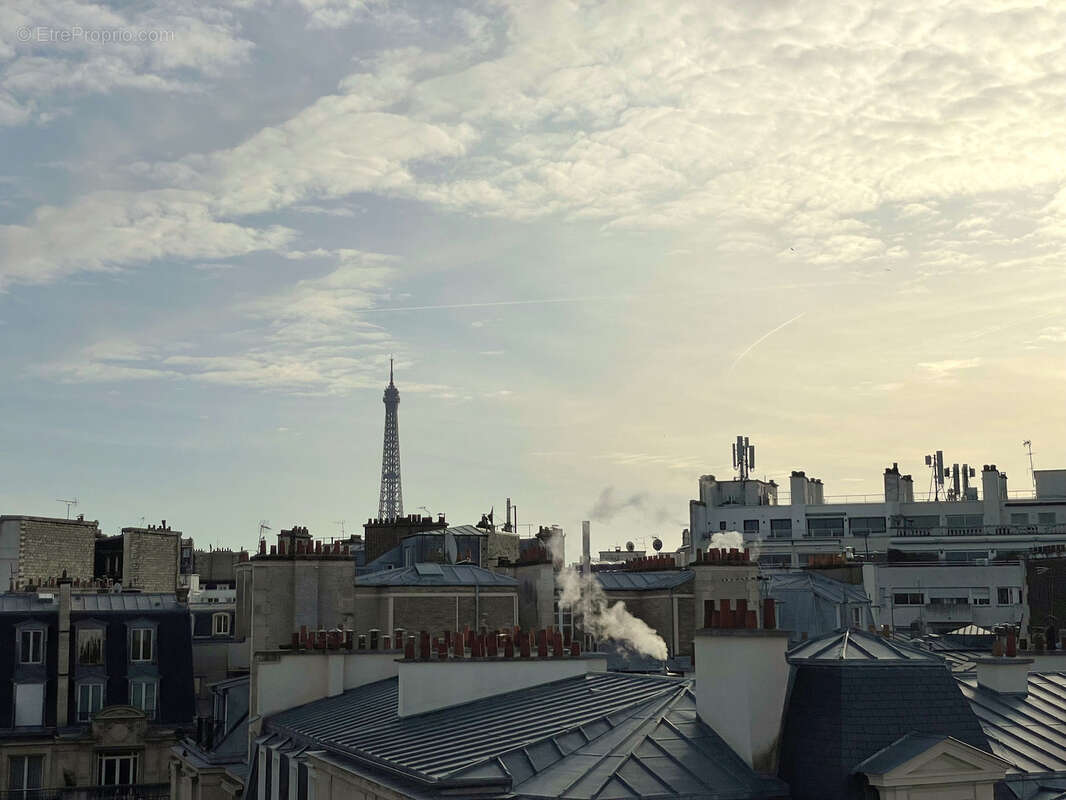 Appartement à PARIS-16E