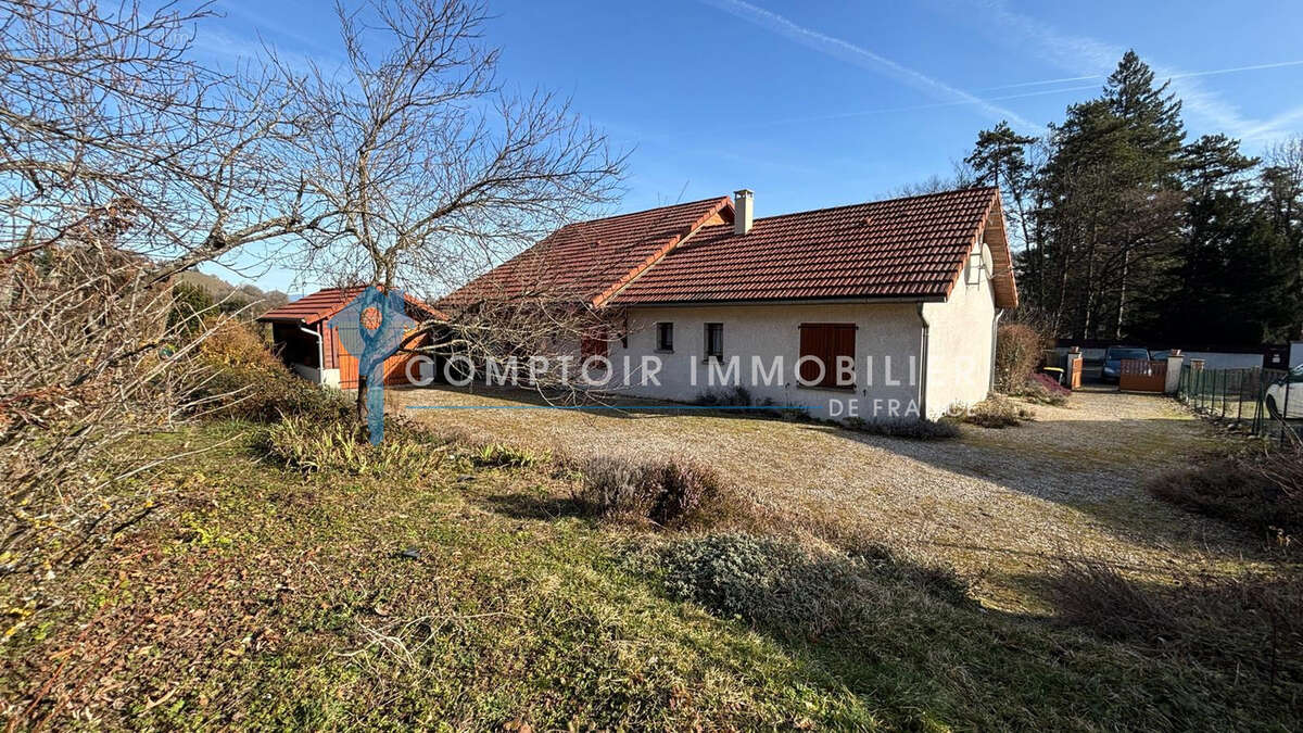 Maison T4 bord du lac de Paladru 38850 - photo 2