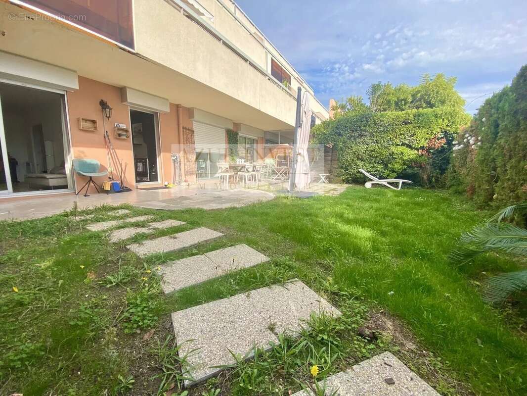 Appartement à ROQUEBRUNE-CAP-MARTIN