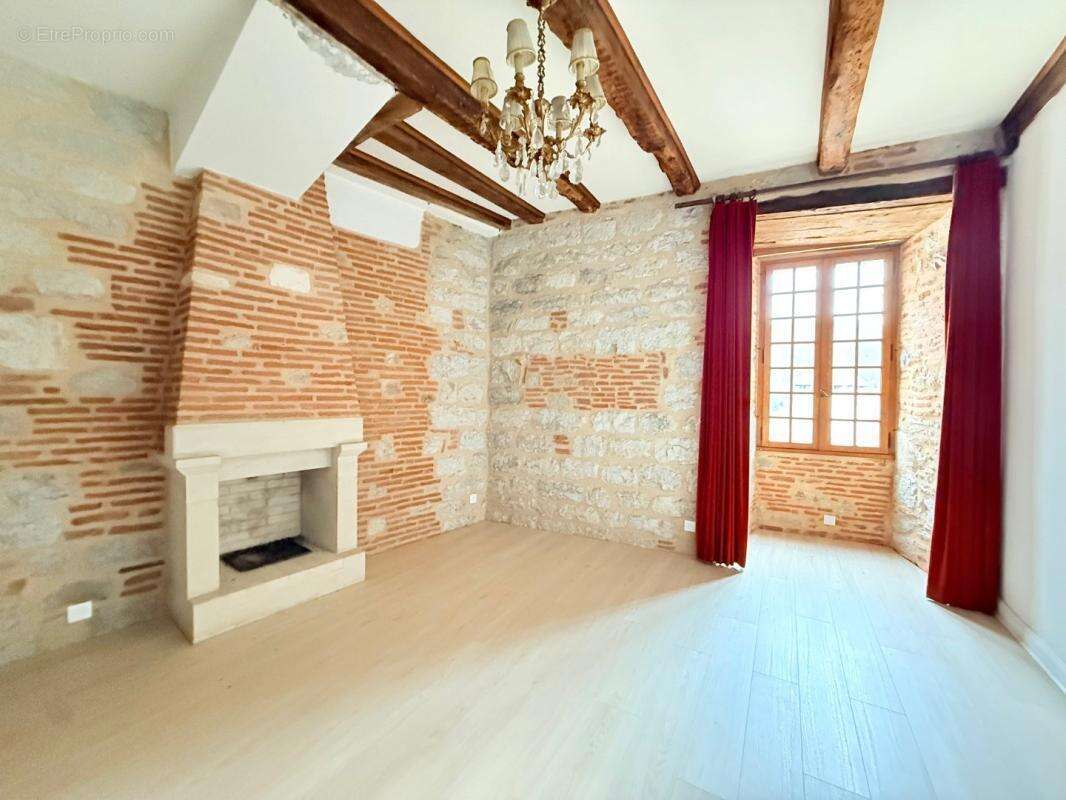 Maison à CAHORS