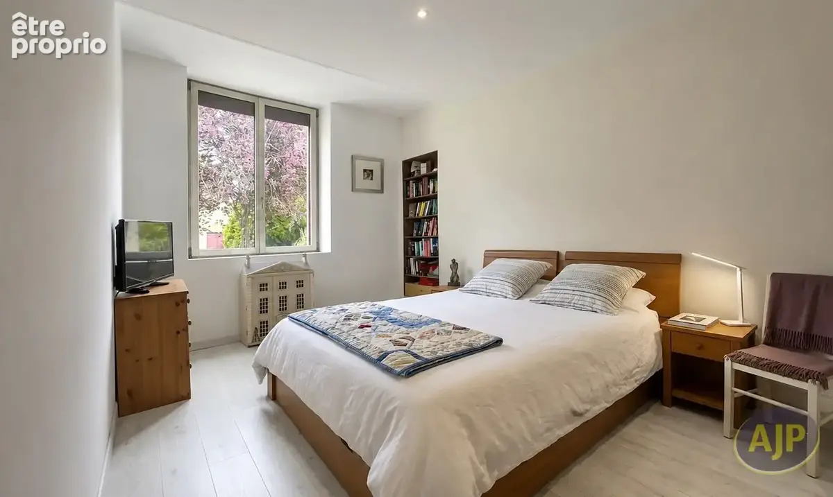 Maison pierre, 5 chambres et 1 bureau, Cussac le vieux ! - photo 9