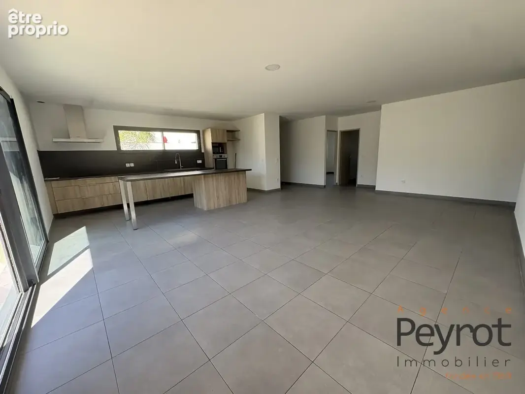 Photo Maison à Villeneuve-De-La-Raho au prix de 349 000€
