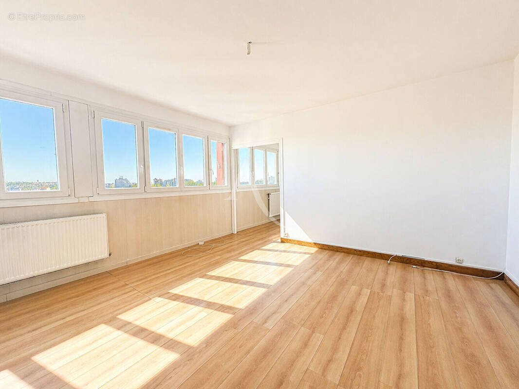Appartement à NEUILLY-SUR-MARNE