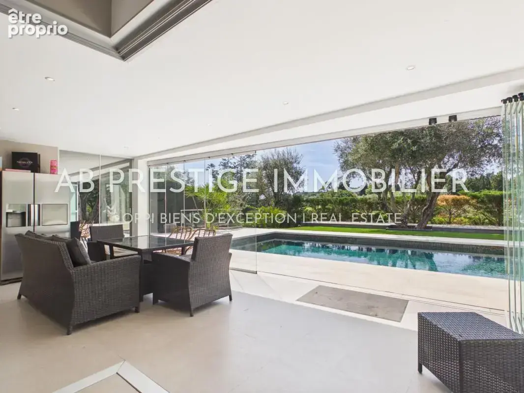 Villa avec piscine — domaine prestigieux et recherché valbonne - photo 6