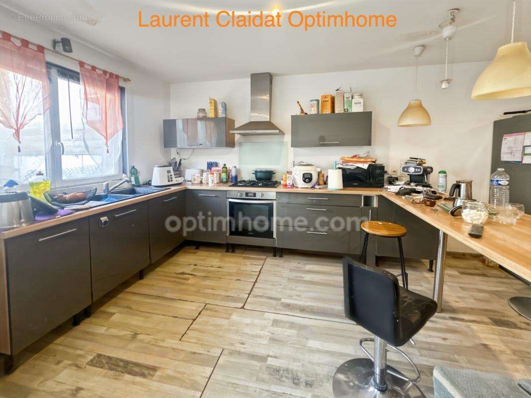 Saint-quentin – immeuble de rapport env.191 m² – 3 lots – garage – rentabilité attractive - photo 2