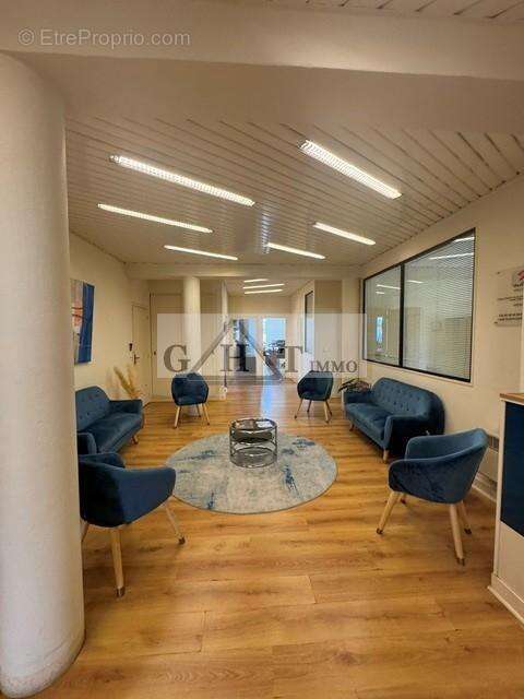 À vendre – bureaux 250 m² – noisy-le-grand centre - photo 2