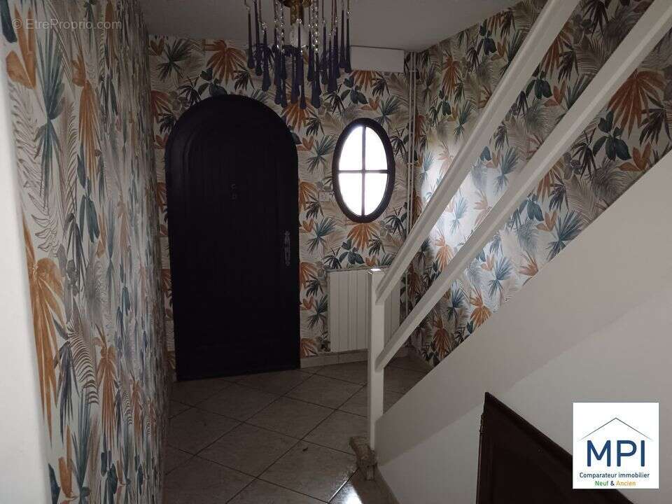 Maison à PROVIN