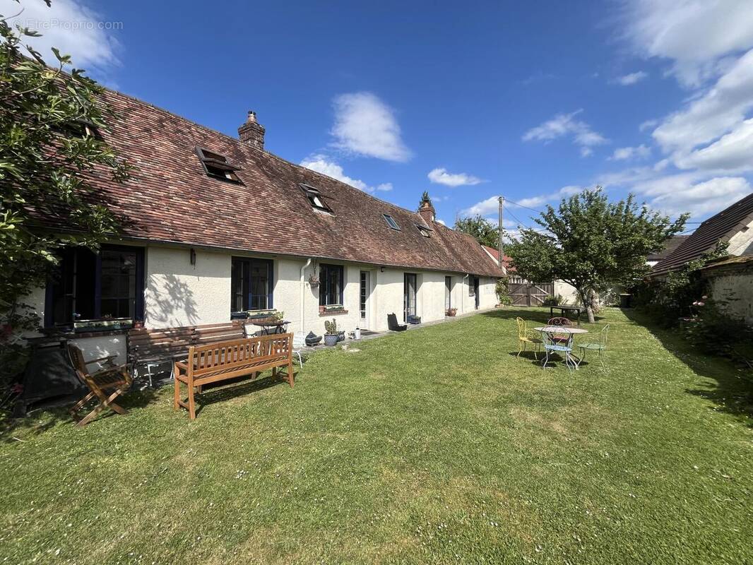 Maison à JOUY-SOUS-THELLE