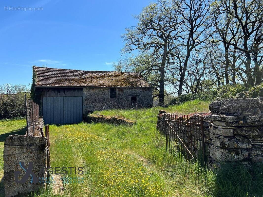   - Maison à PROMILHANES