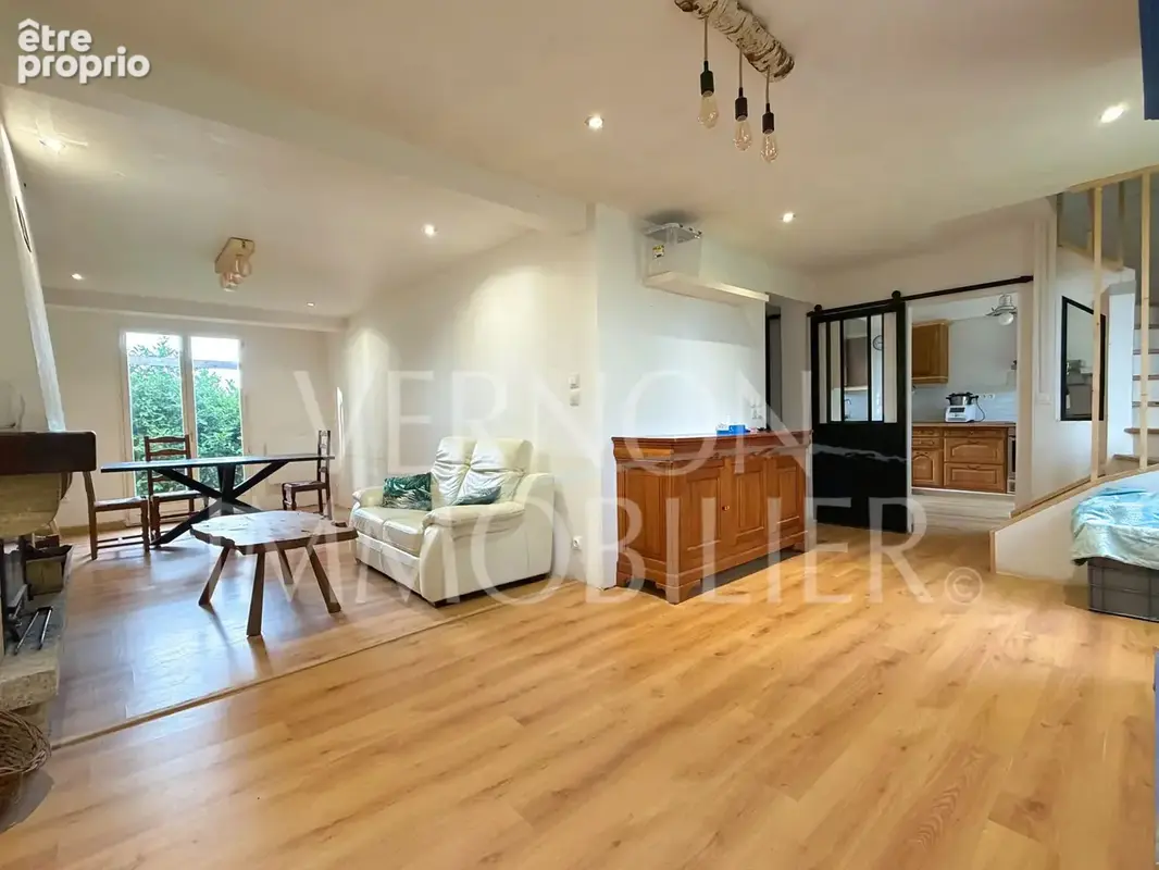 Maison 4 pièces 97 m² à vendre à Vernon (27200) - photo 3
