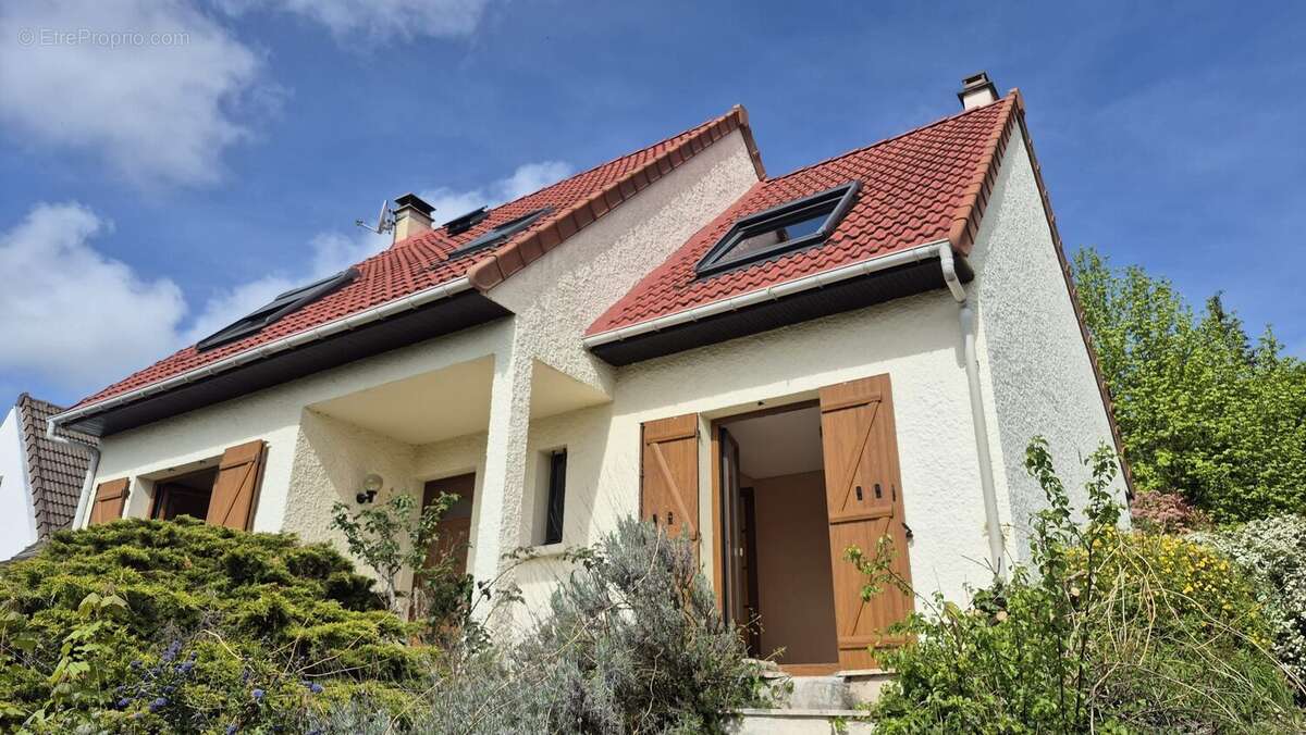 Maison à MAULE