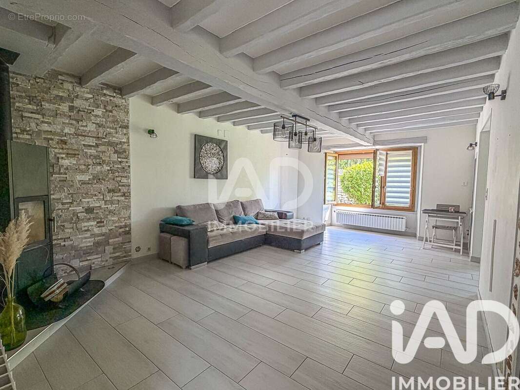 Photo 2 - Maison à JOUY-SUR-MORIN
