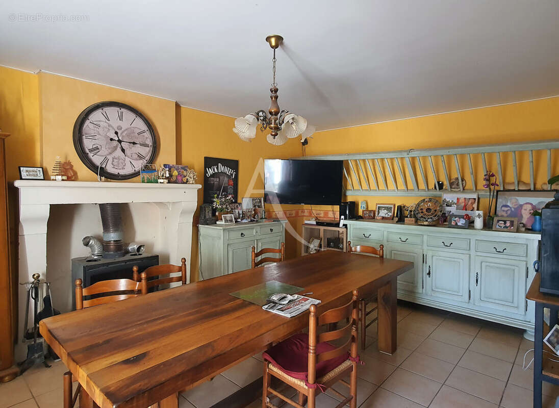Maison à CHATEAUVIEUX