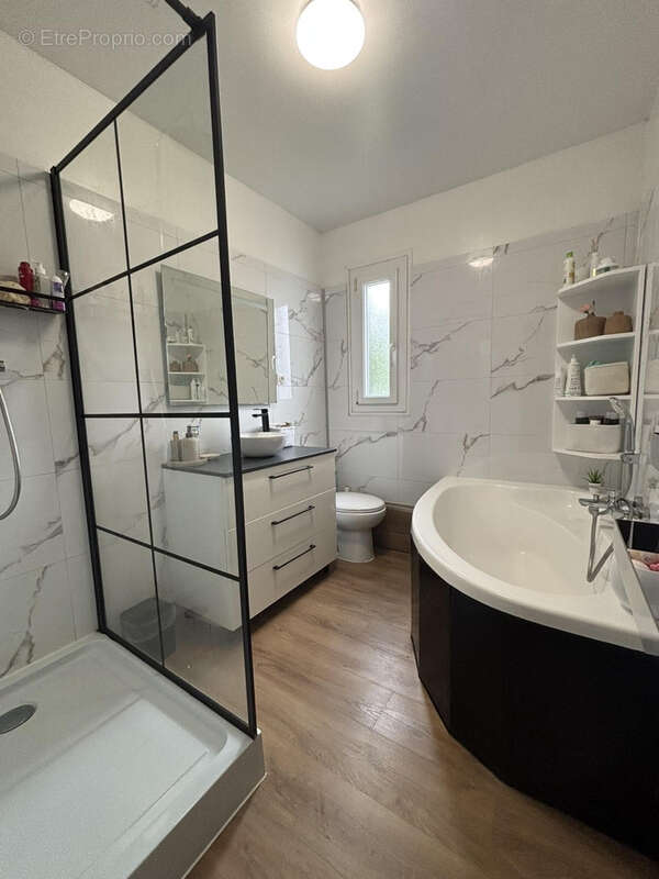 Maison à SAINS-EN-AMIENOIS