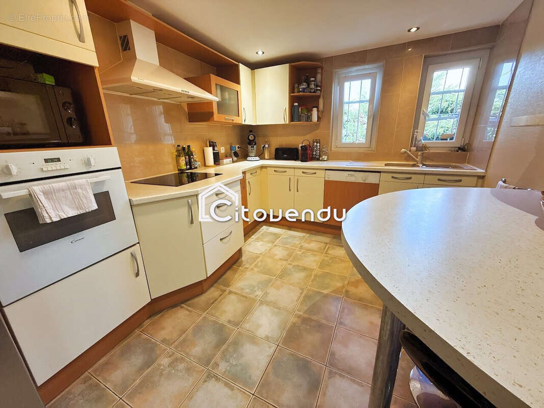 Maison à MONTESQUIEU-DES-ALBERES