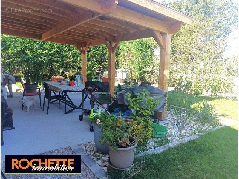 Maison à MONTROND-LES-BAINS