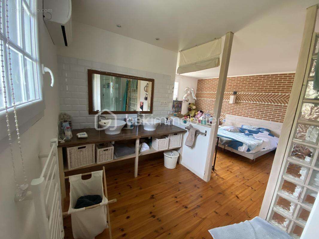 Maison, 5 chambres, grand jardin et atelier - photo 11