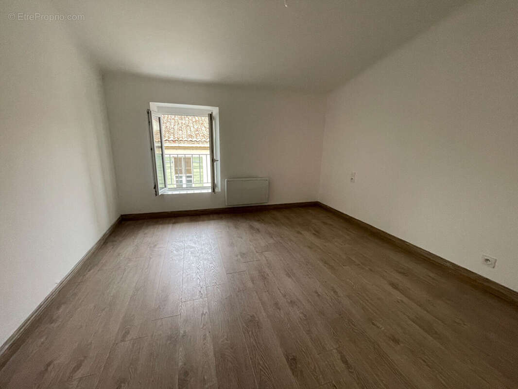 Appartement à CHARLEVAL