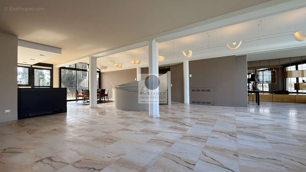 Maison à TOURNON-SUR-RHONE