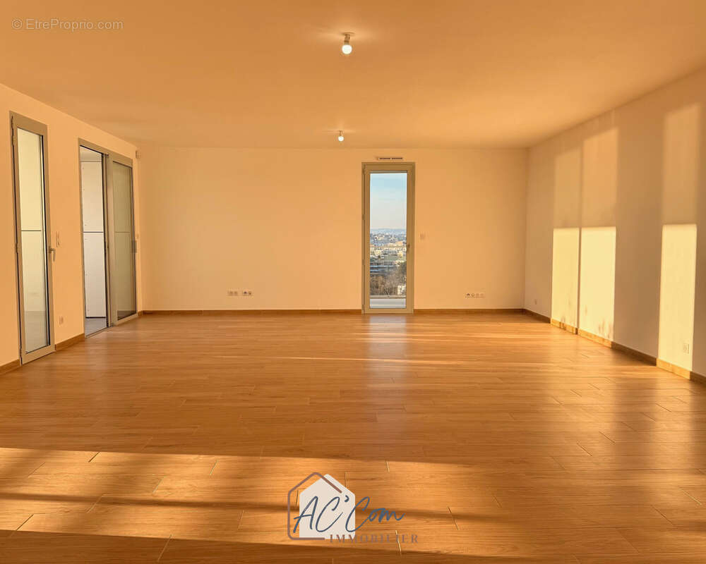 Appartement à MARSEILLE-8E