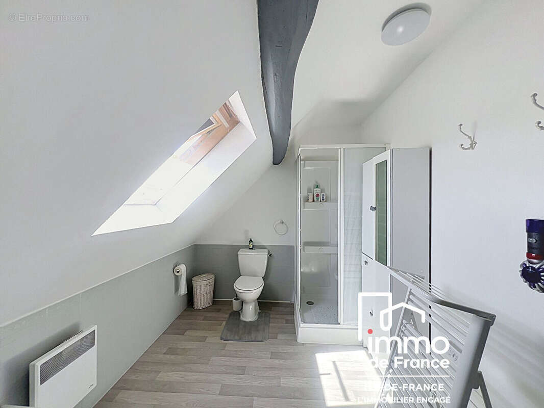 Charmante maison de 6 pièces à vendre à Landelles - 245 000 - photo 14