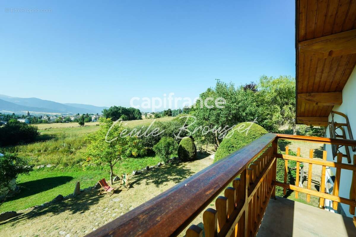 Maison d'exception 4 faces avec jardin arboré, source naturelle et vue panoramique sur les Pyrénées – Bolquère (66210) - photo 5