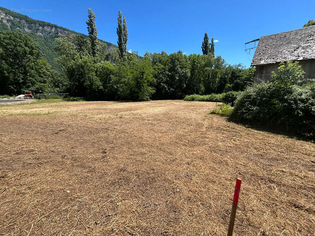 Terrain à MERY