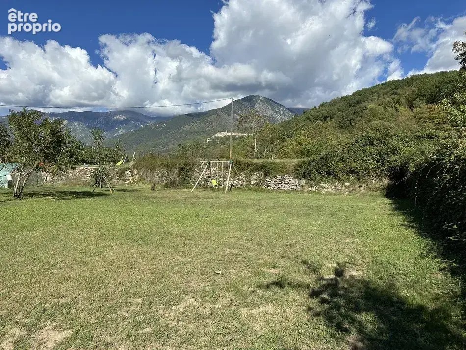 Jolie Maison avec dépendances et terrain - photo 16