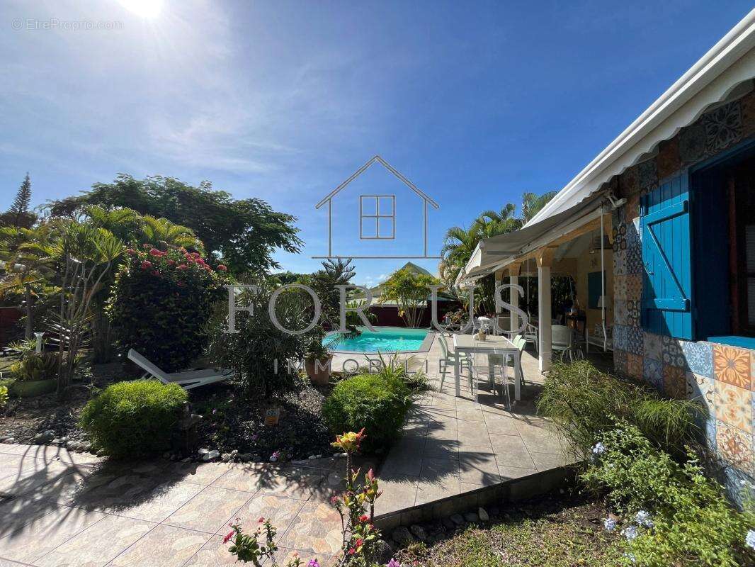 Maison à SAINTE-ANNE