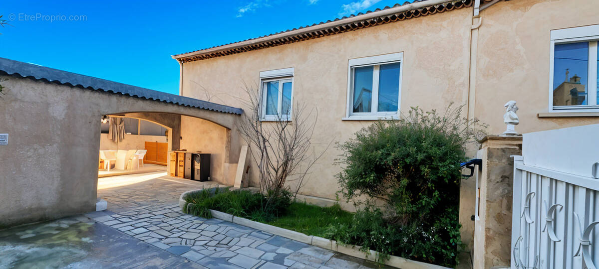 Maison à PORT-DE-BOUC