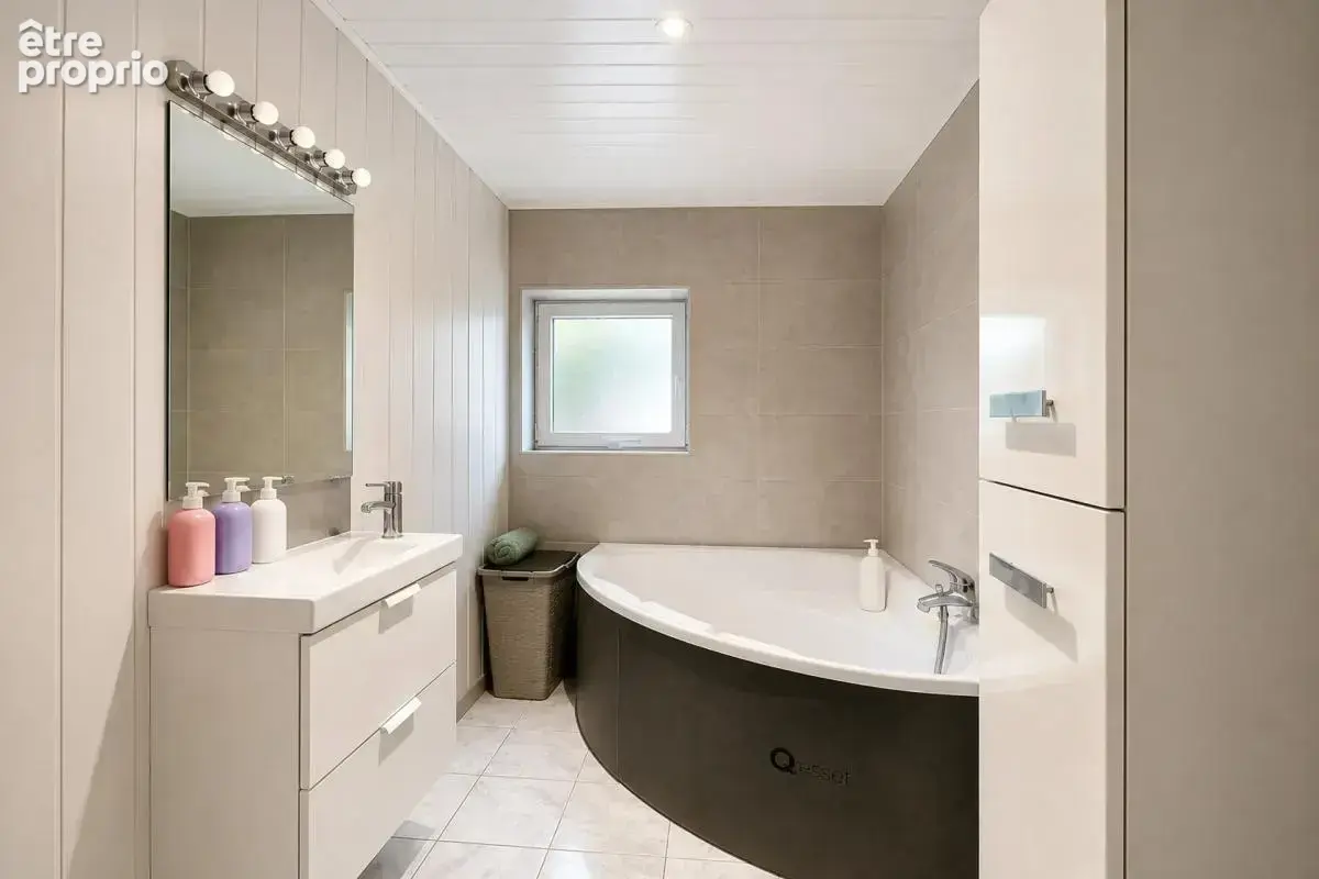 Maison de 6 pièces de 180 m² à Saint-Germain-des-Bois - photo 13
