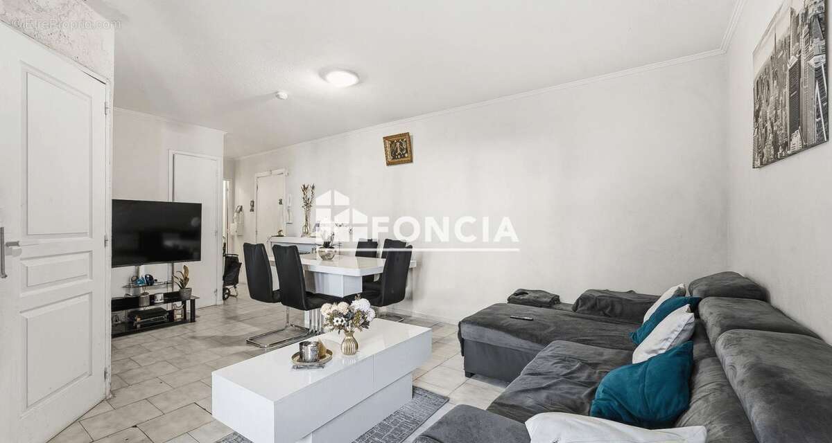 Appartement à LE CANNET