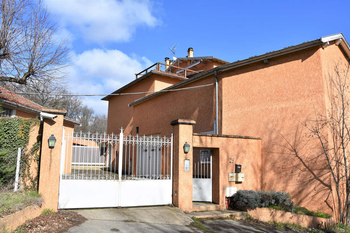 Maison à CHAPONOST