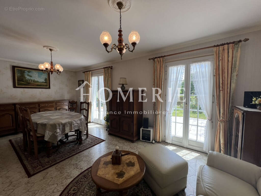 Pavillon en parfait etat d'une superficie de 102,98m2 - photo 6