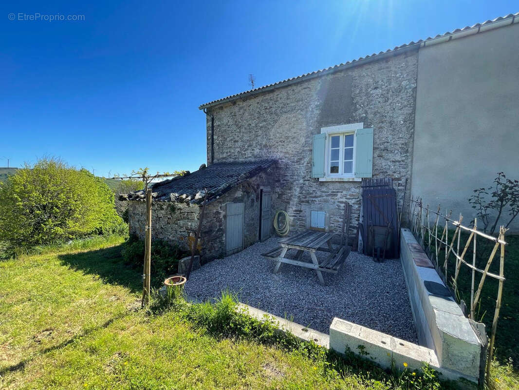 Maison à PRADELLES-CABARDES