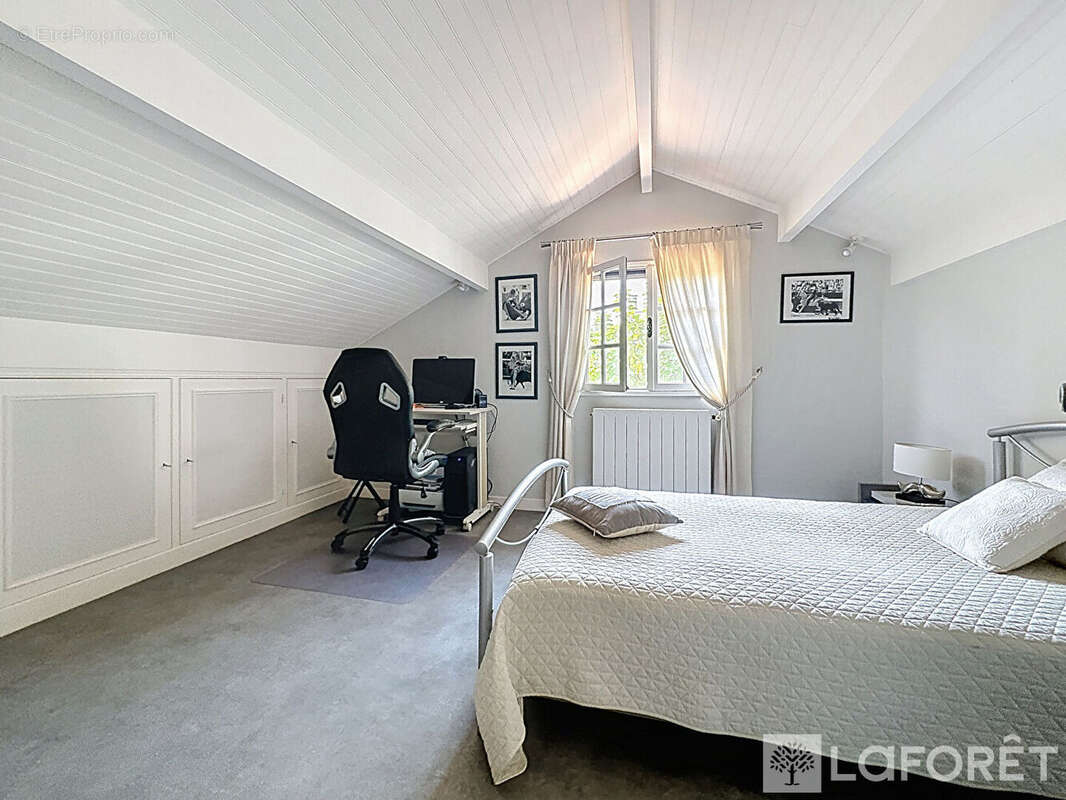 Maison à PESSAC (Sardine) - photo 13