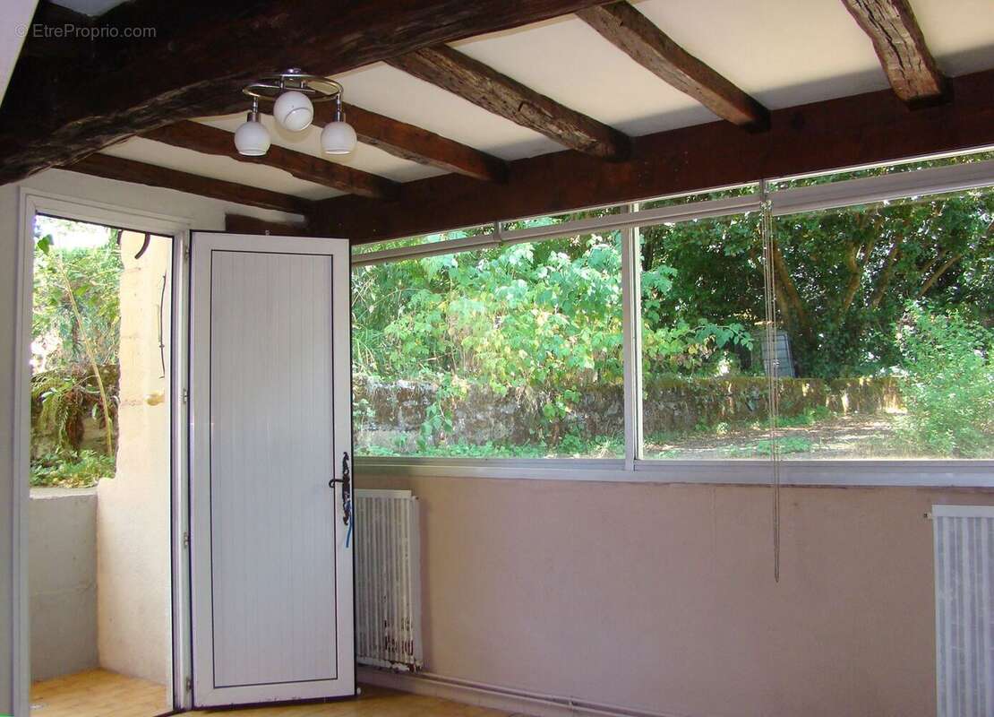 Maison 39 m² à Arveyres  - photo 3