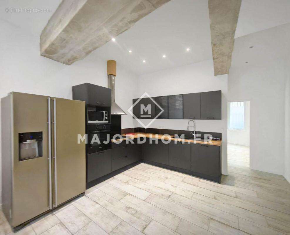 Appartement à MARSEILLE-6E