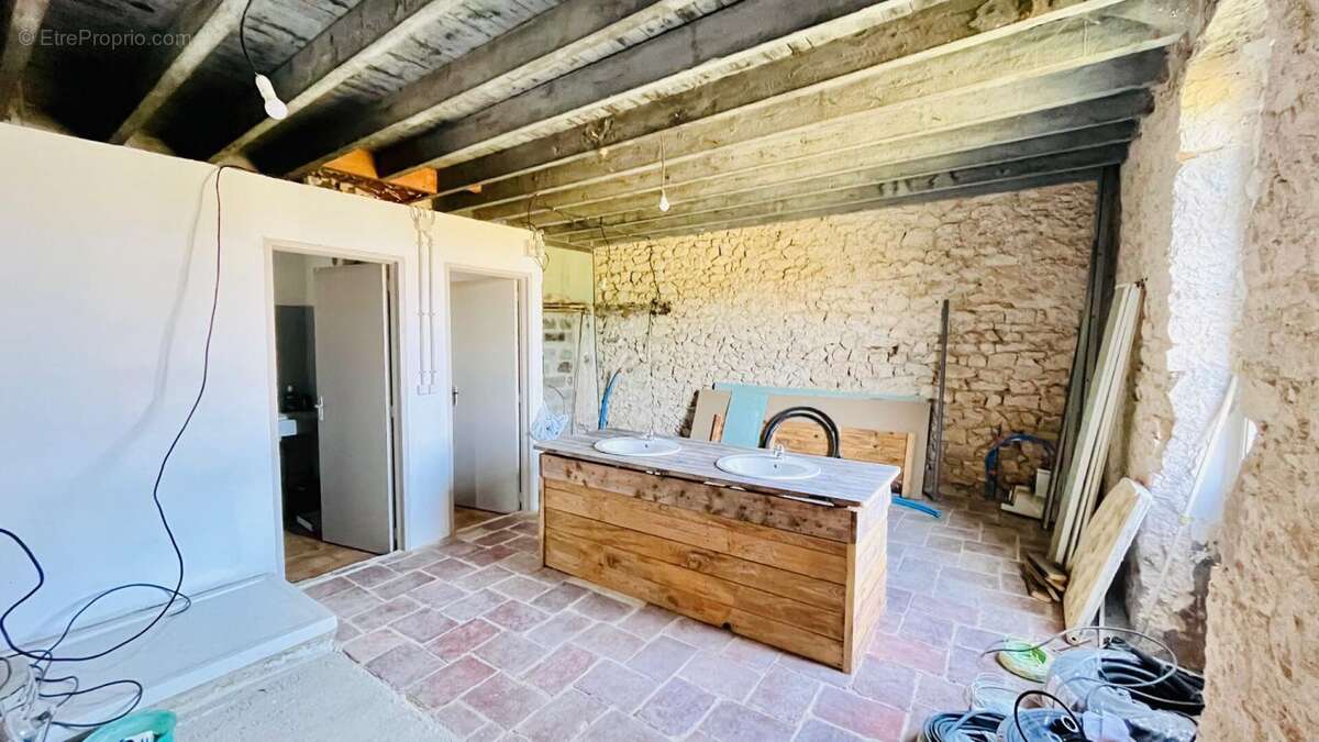 Corps de ferme 7 pièce(s) 340 m2 - photo 11
