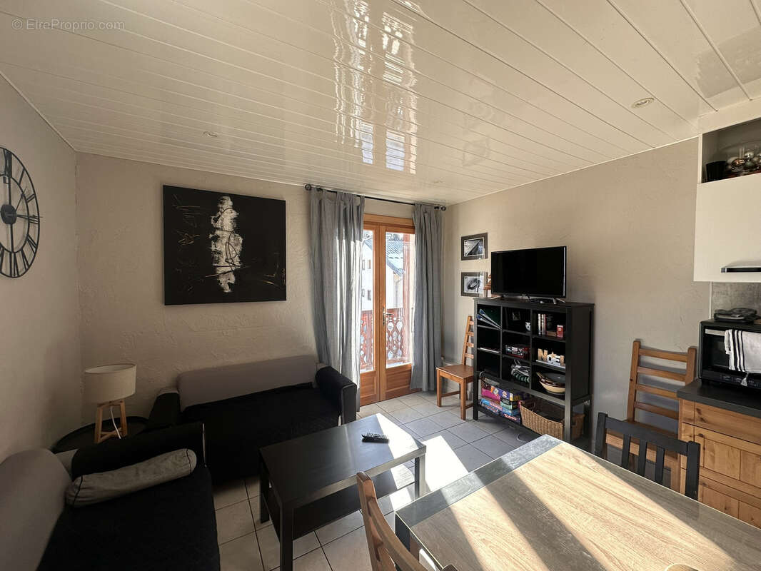 Appartement à ALBIEZ-MONTROND