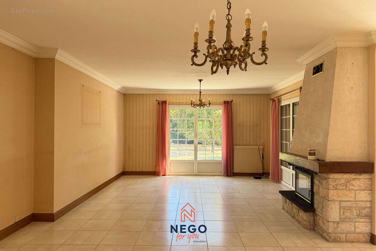 Nouveauté - Maison de plain-pied 159 m² à Avrillé - photo 13