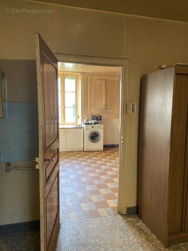 Maison à NEUVIC-ENTIER