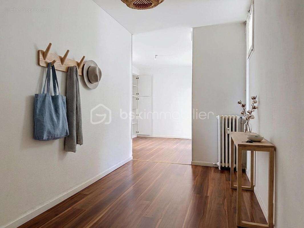 Appartement F3 en plein centre ville - photo 12