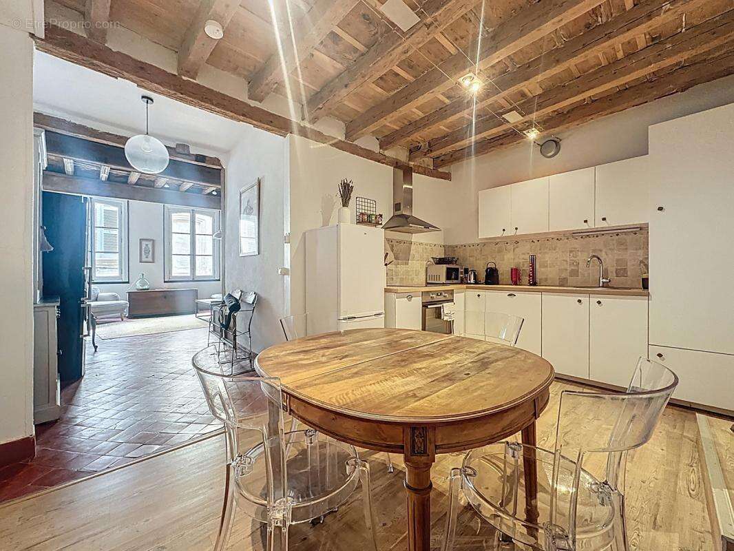 Avignon intra muros appartement de charme renove 99 m² - photo 4
