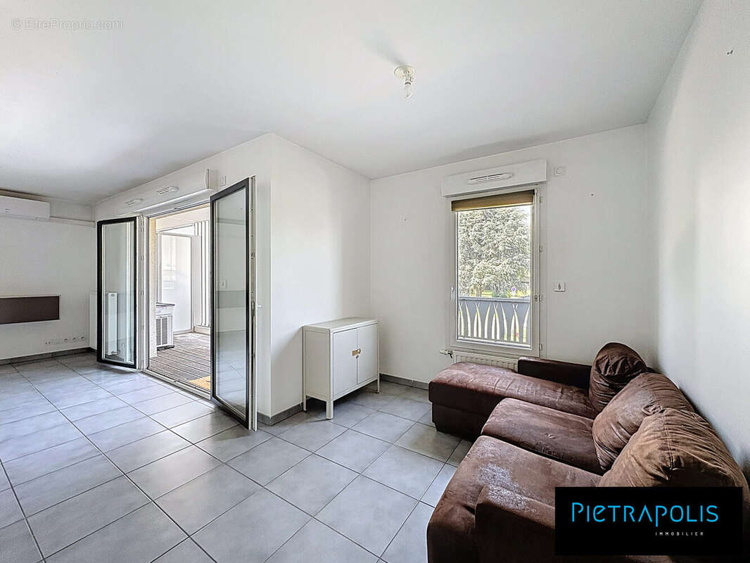 Appartement à NEUVILLE-SUR-SAONE