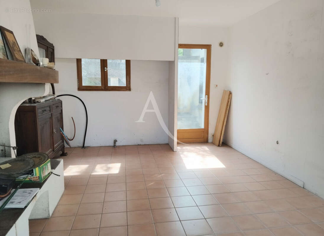 A vendre maison Servies En Val 5 pièce(s) 130 m² plus garage sur 825 m² de terrain - photo 8