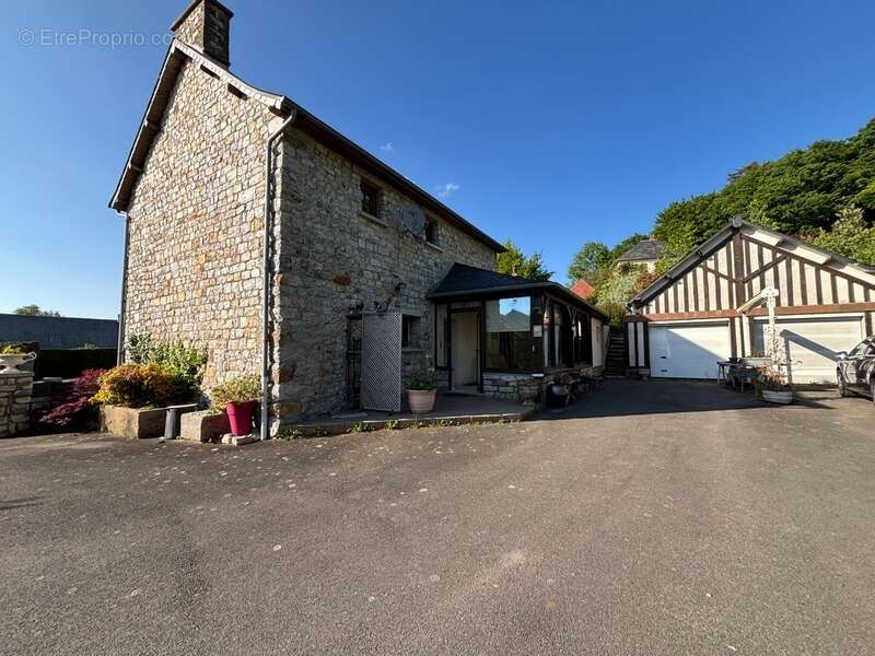 Maison à MORTAIN